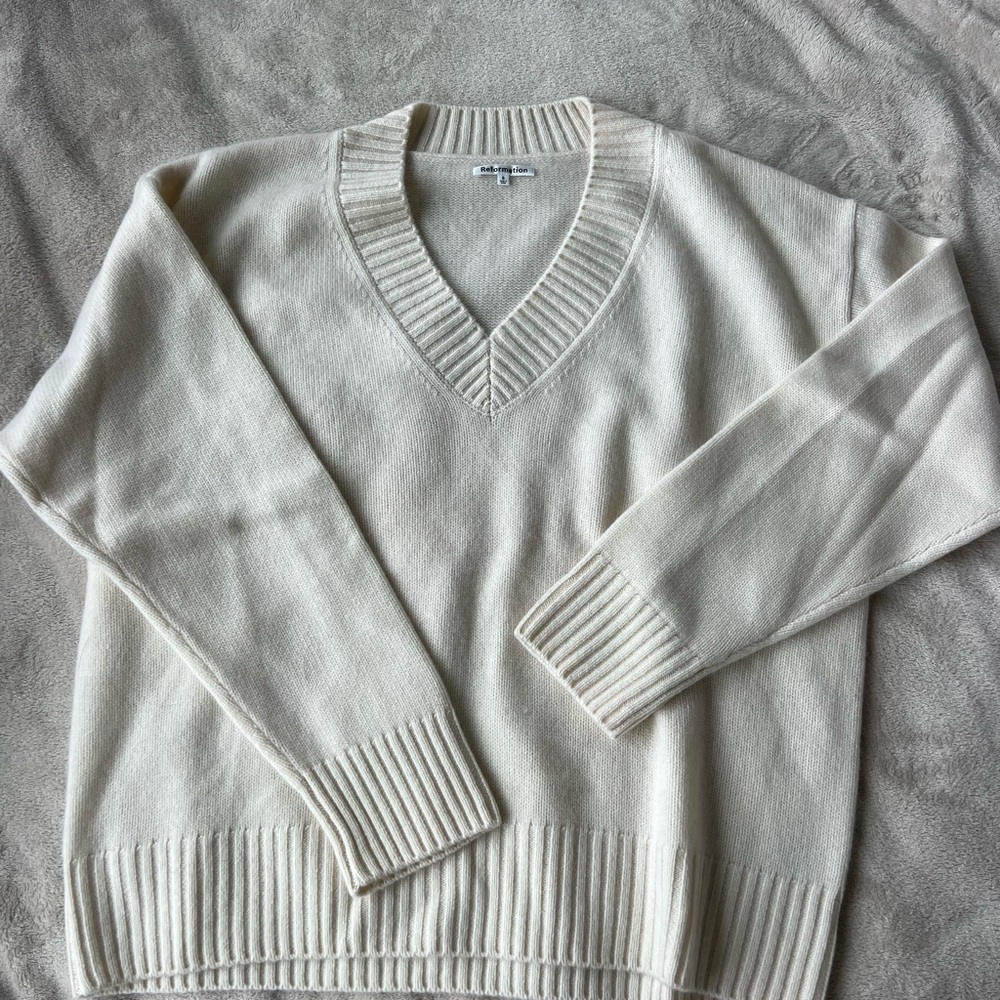 Reformation Jadey Oversized V-Neck Sweater